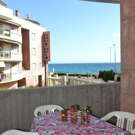 Window On The Sea Apartment Галиполи Екстериор снимка